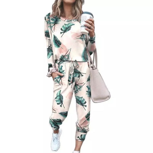 Pants - Pink palm joggers suit